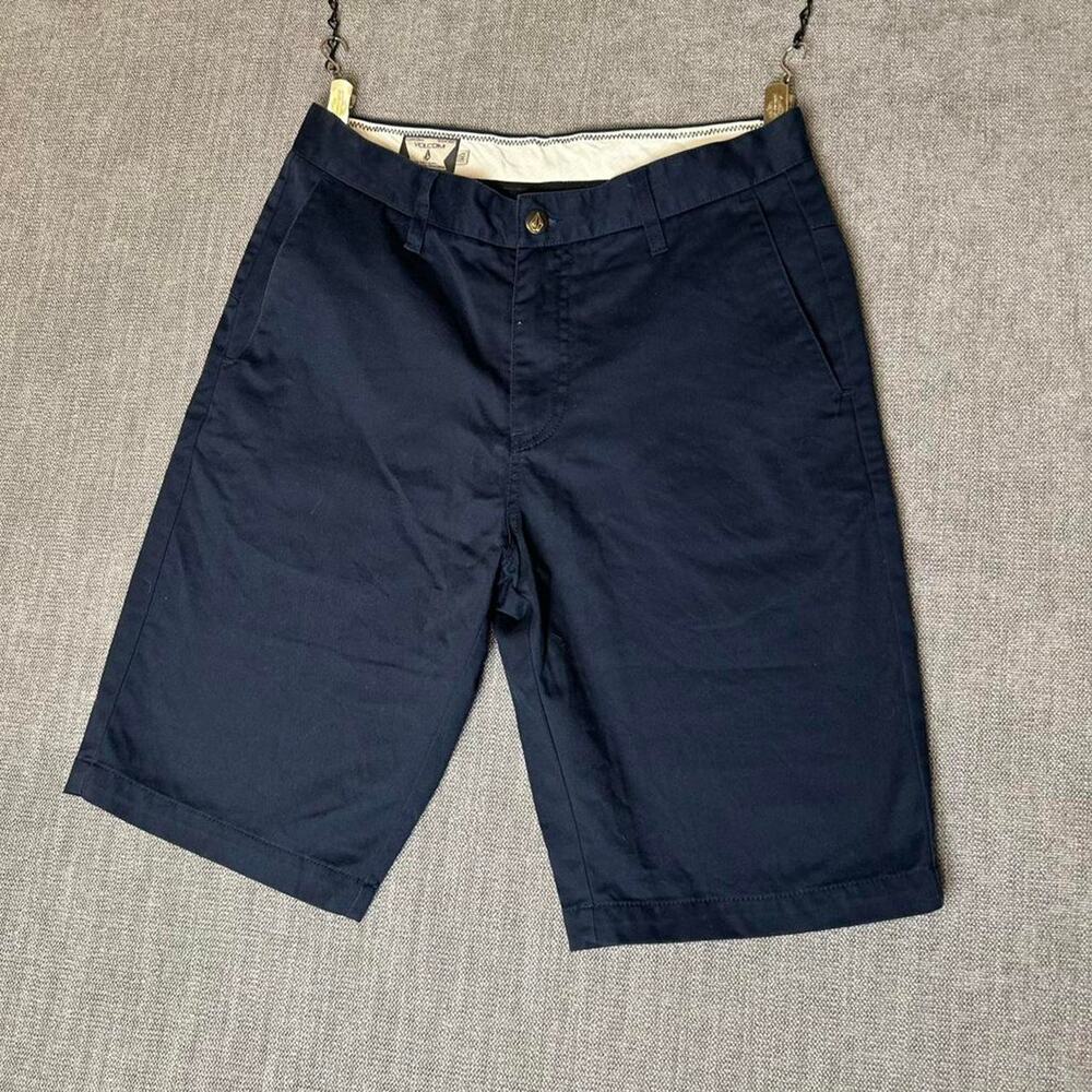 Volcom navy shorts skater fit